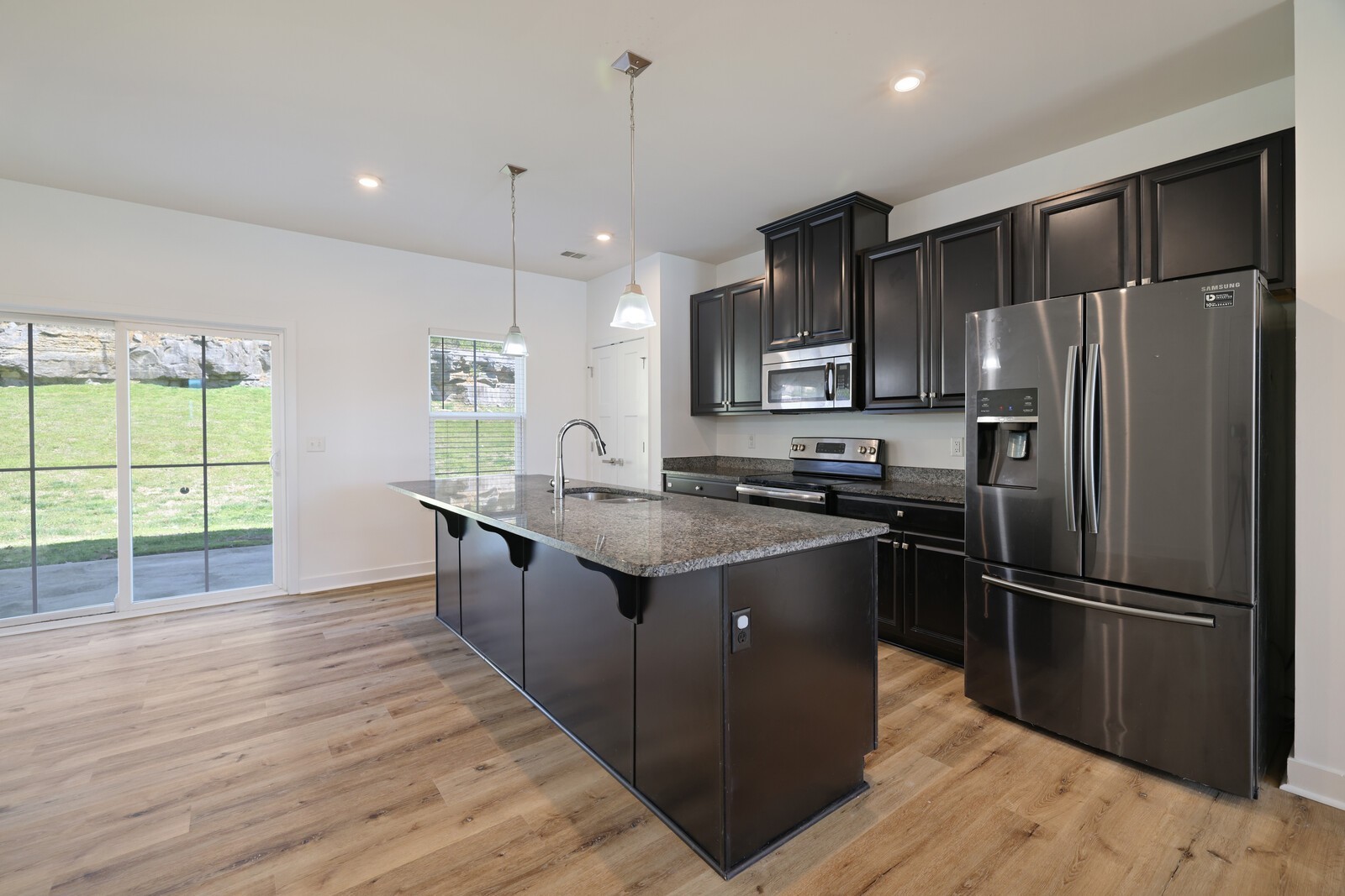 4316 Summercrest Blvd Unit: 713