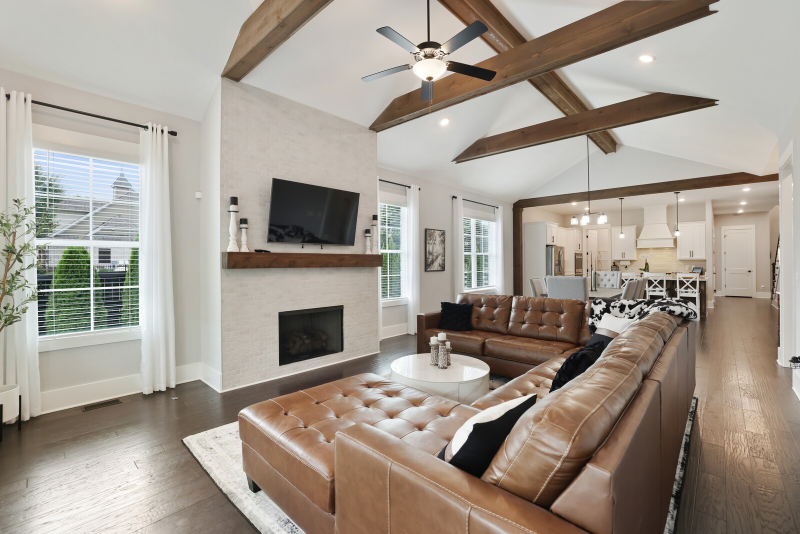 1736 Saundersville Rd