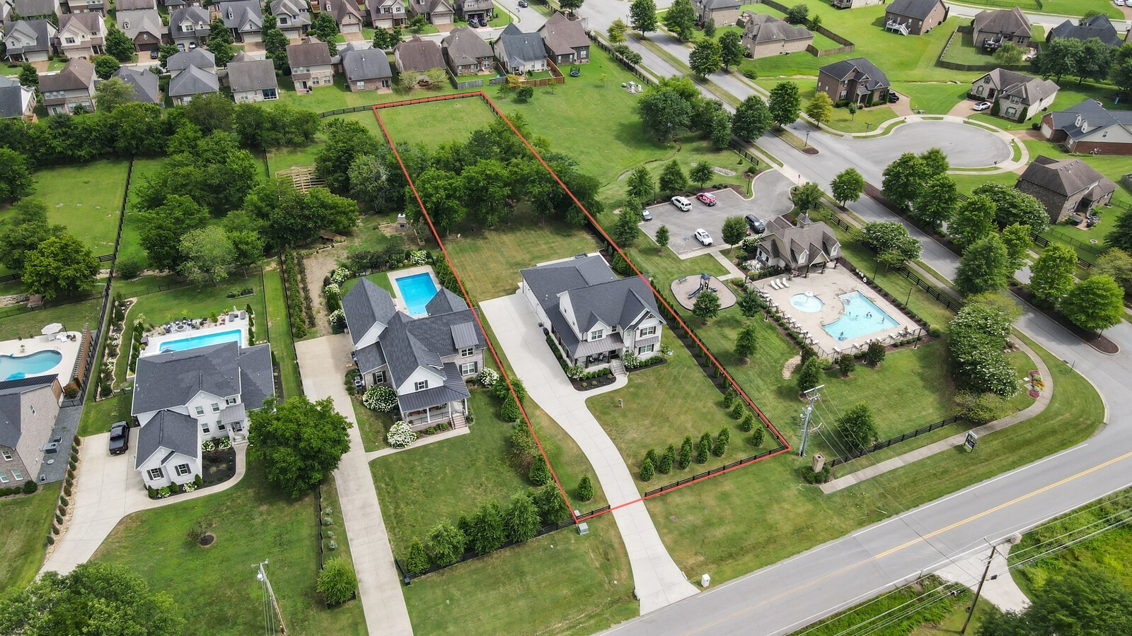 1736 Saundersville Rd