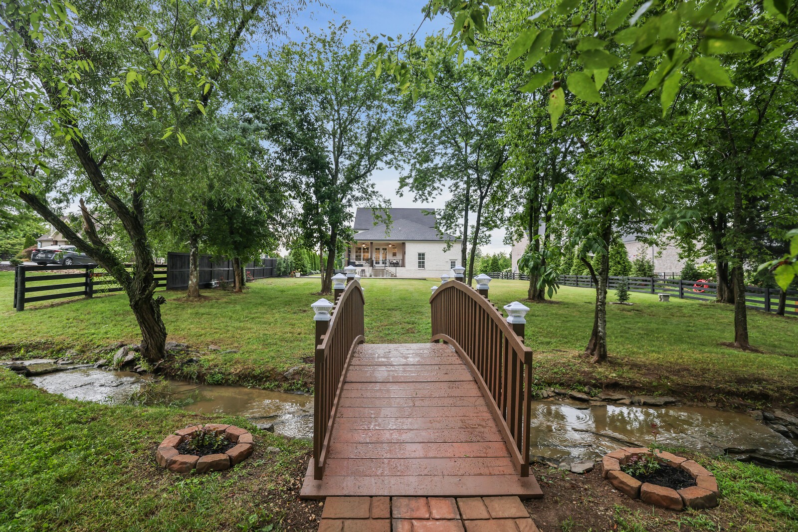 1736 Saundersville Rd