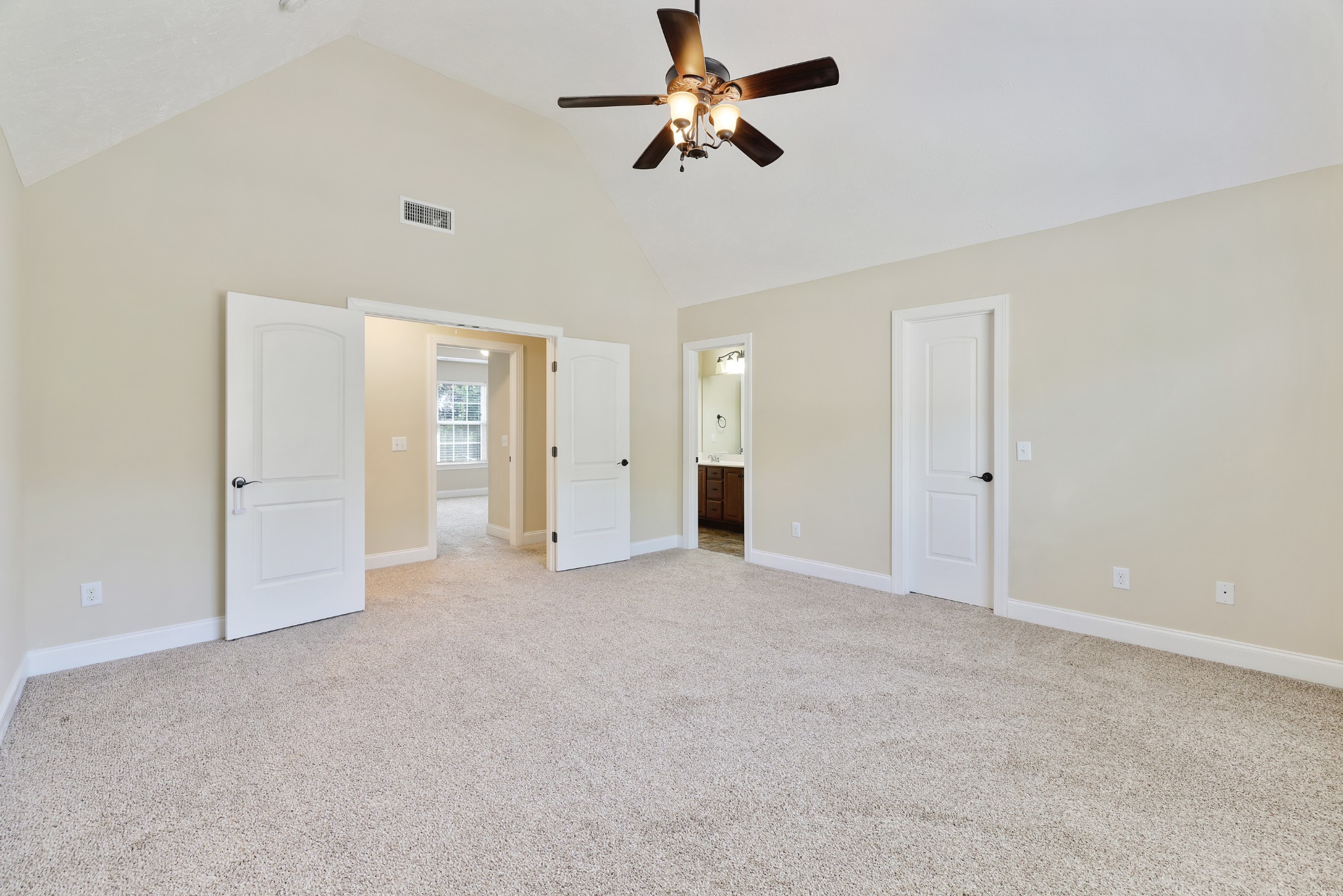 5641 Deer Valley Trl