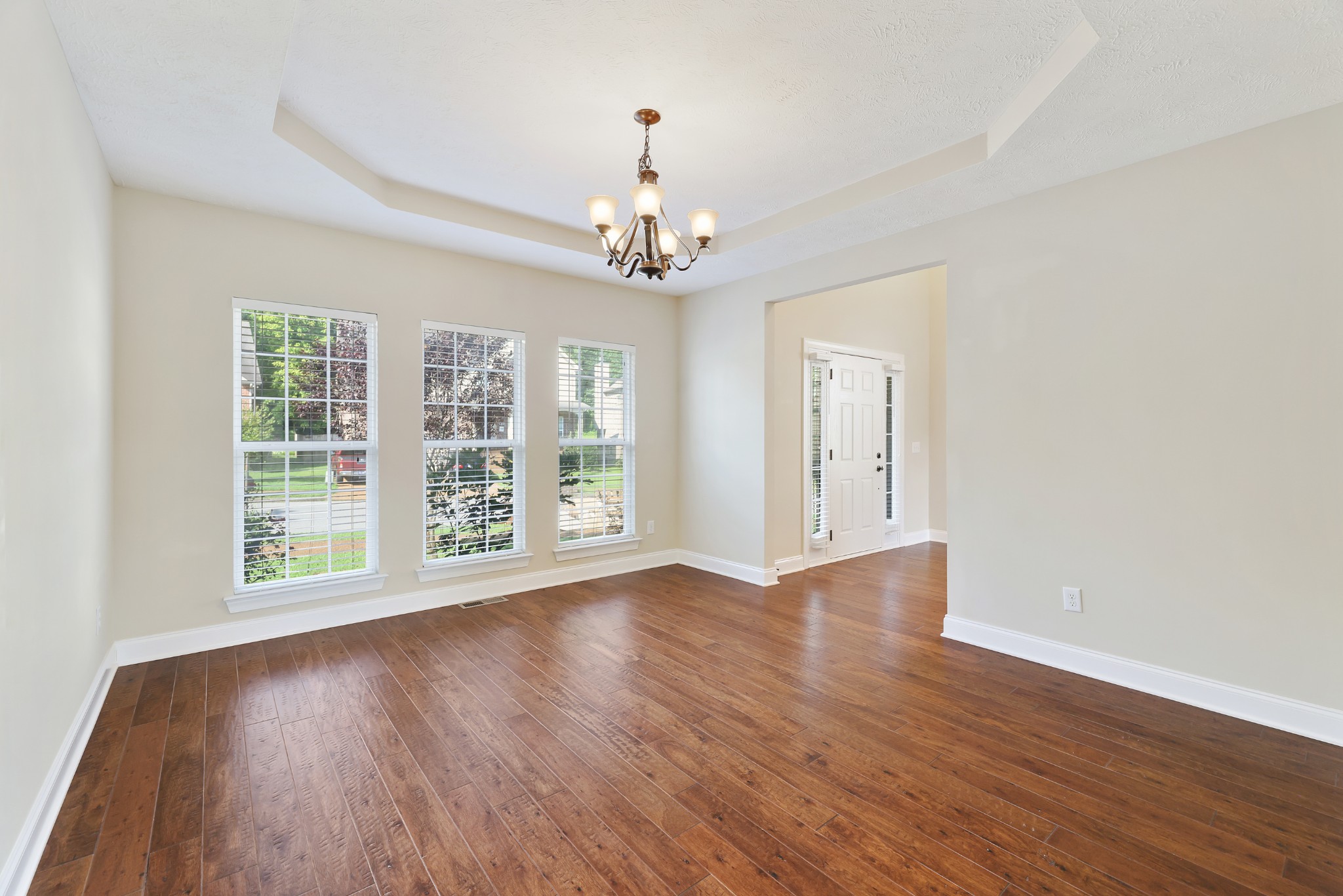 5641 Deer Valley Trl