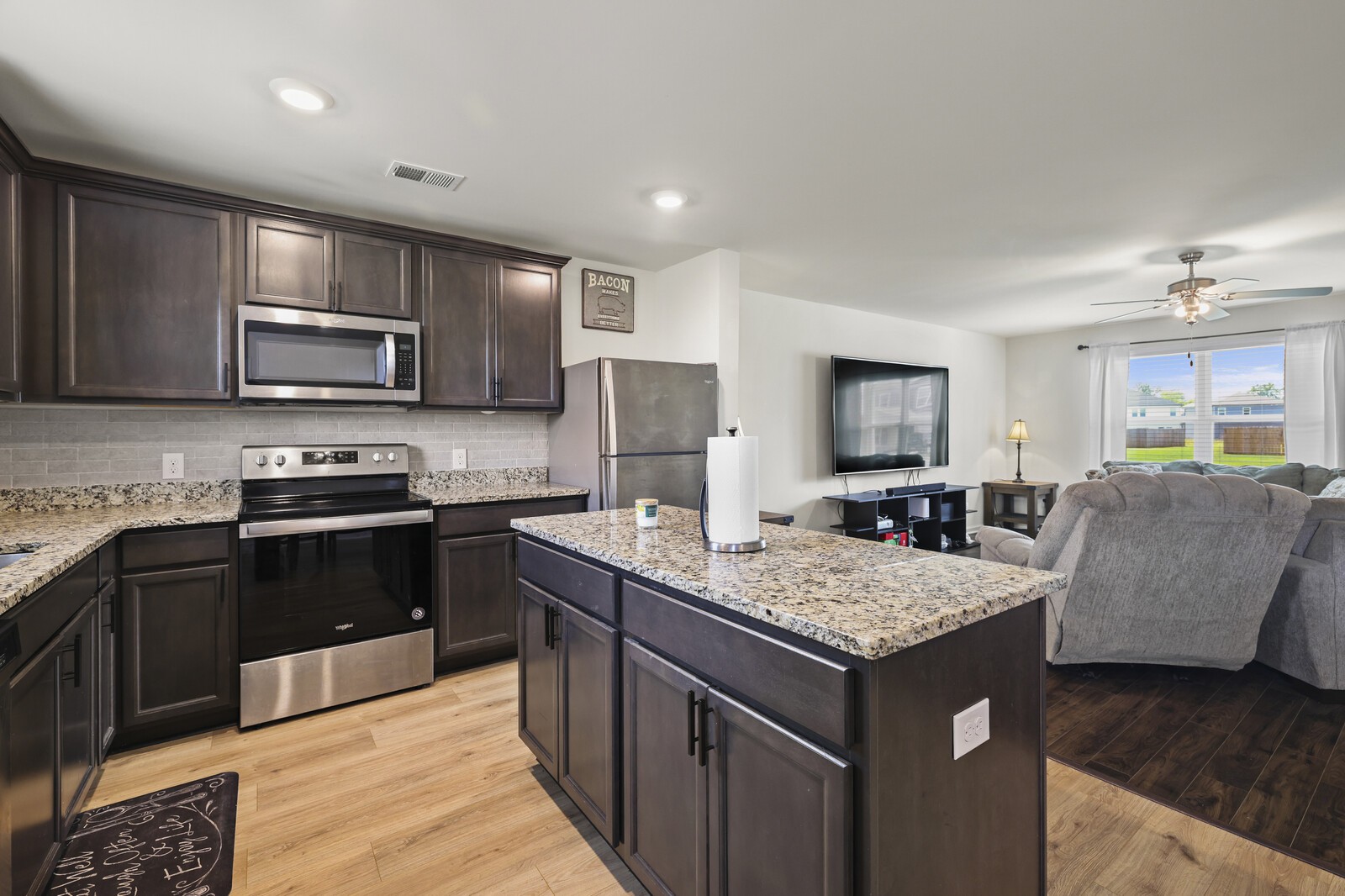 3747 Spahn Ln