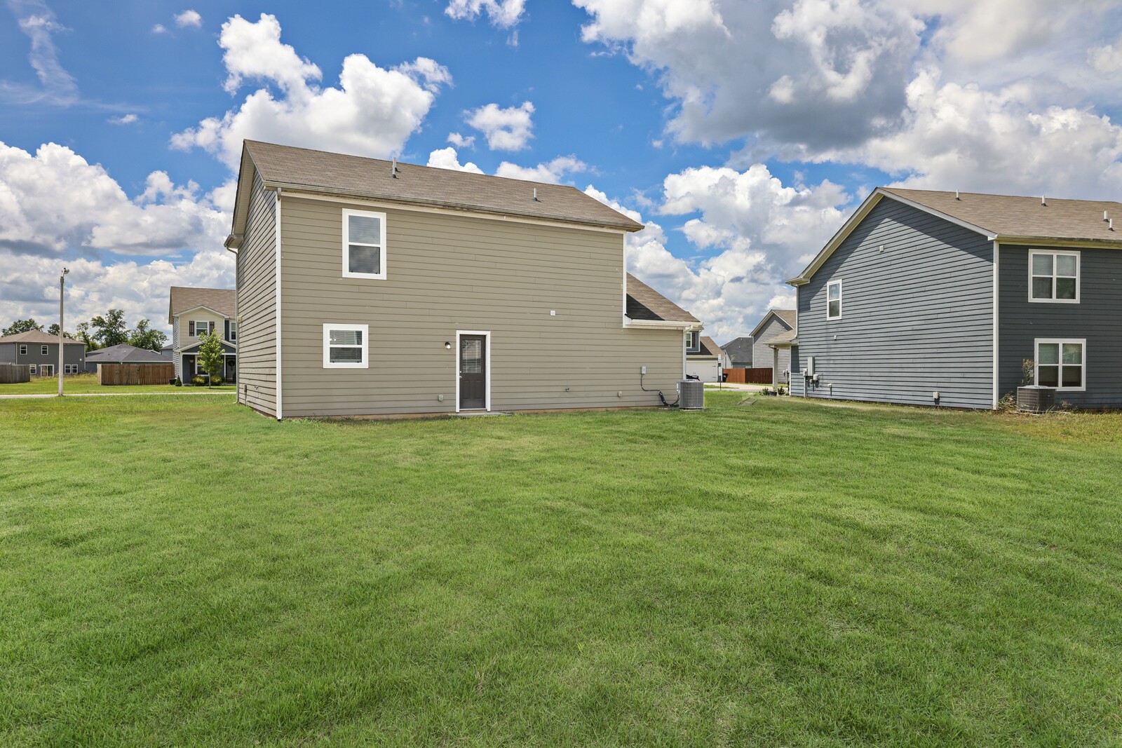 3747 Spahn Ln