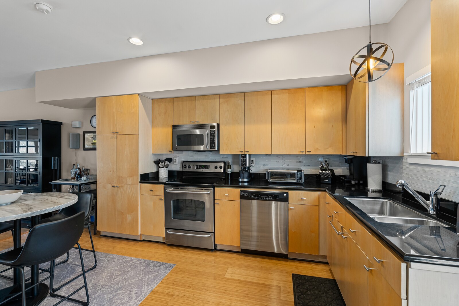 807 18th Ave, S Unit: 301