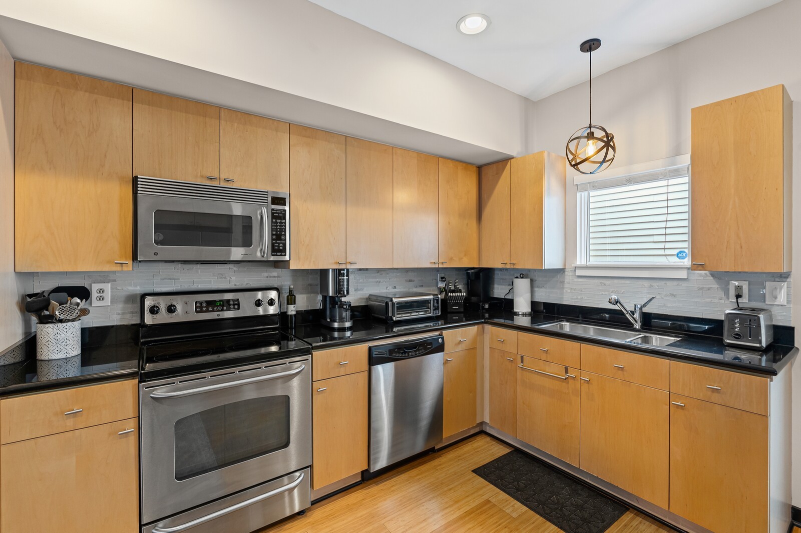 807 18th Ave, S Unit: 301
