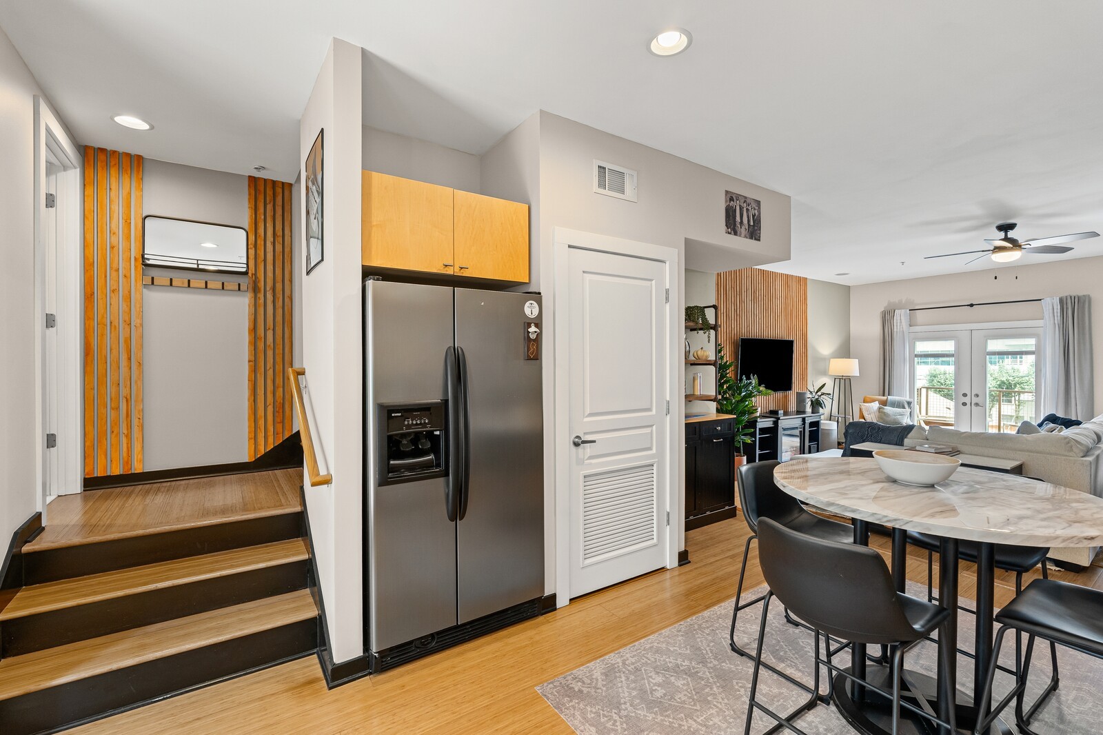 807 18th Ave, S Unit: 301