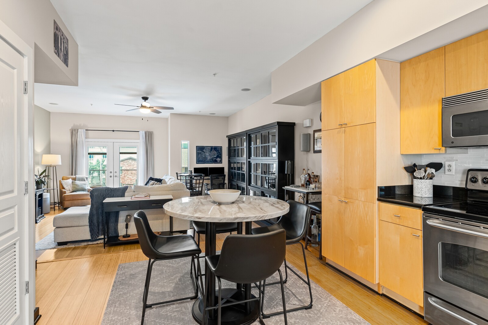 807 18th Ave, S Unit: 301