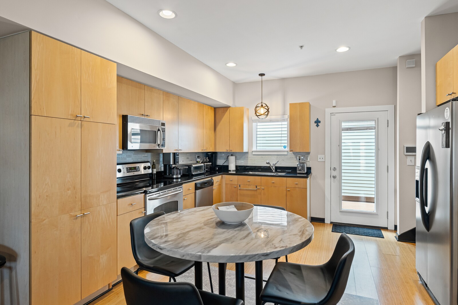 807 18th Ave, S Unit: 301