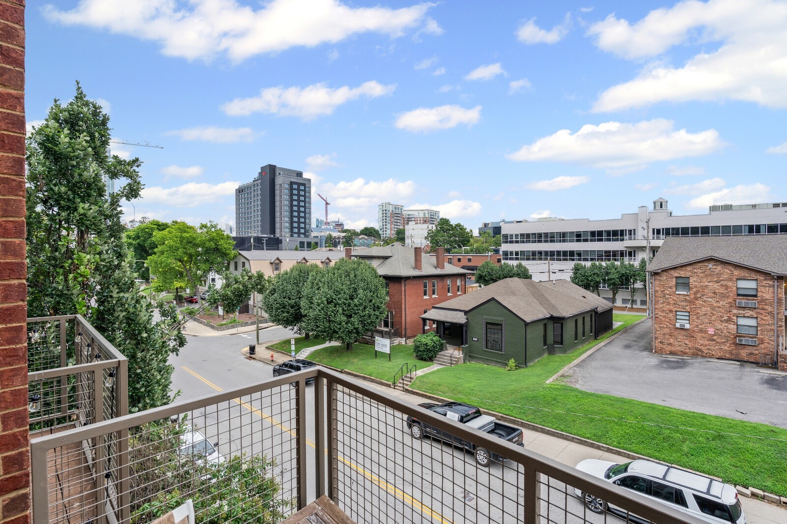807 18th Ave, S Unit: 301