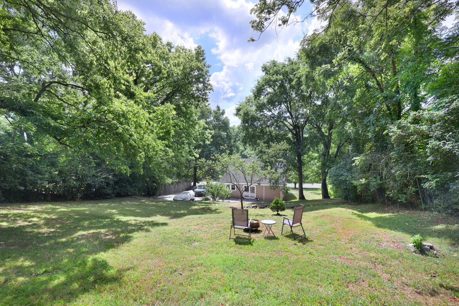 407 Moncrief Ave