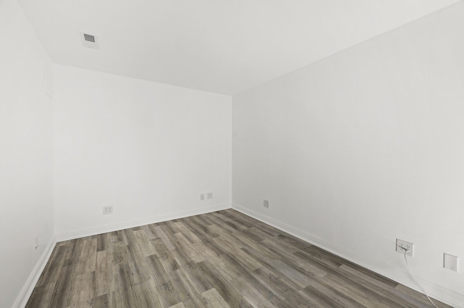 604 Darlington Pl