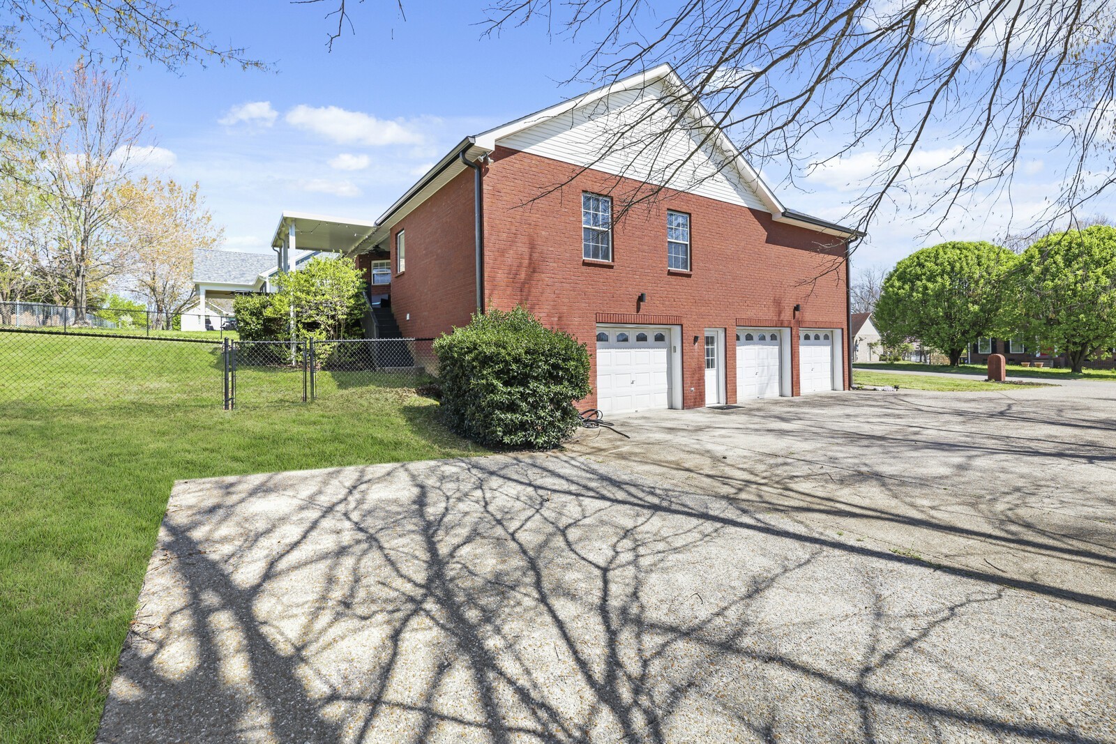 5009 Lanier Dr