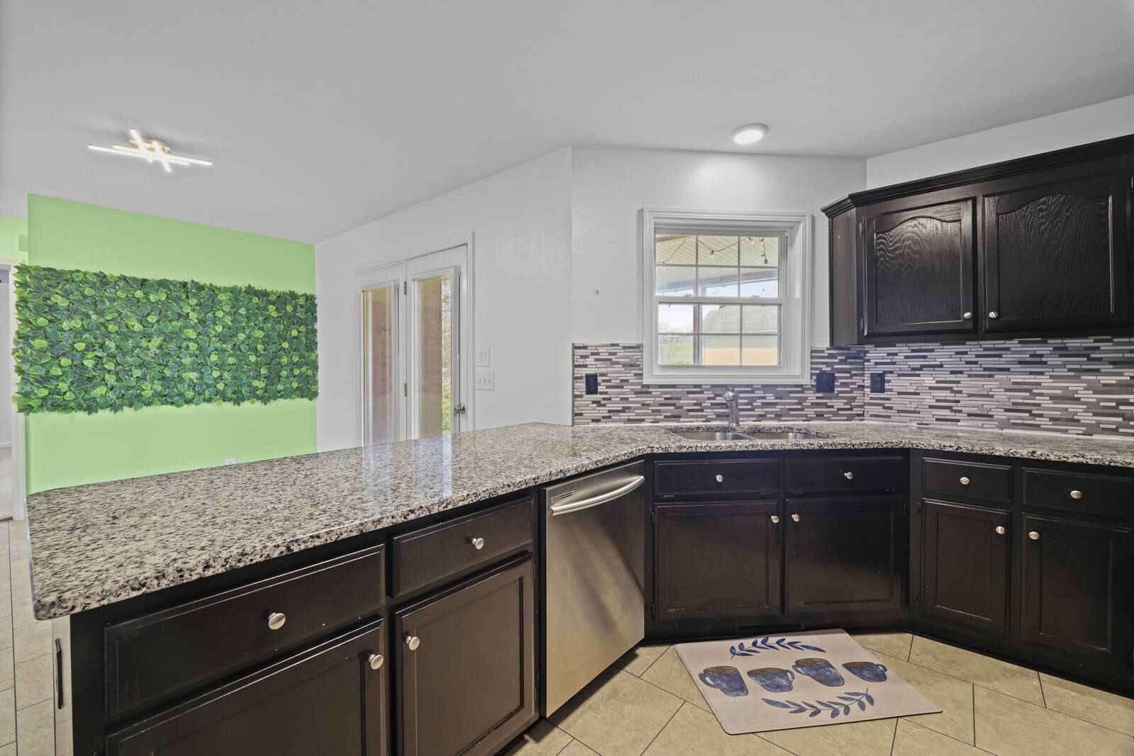 5009 Lanier Dr