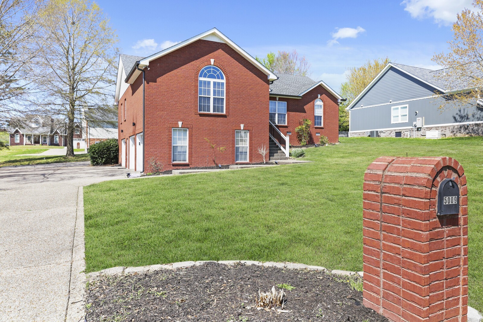5009 Lanier Dr