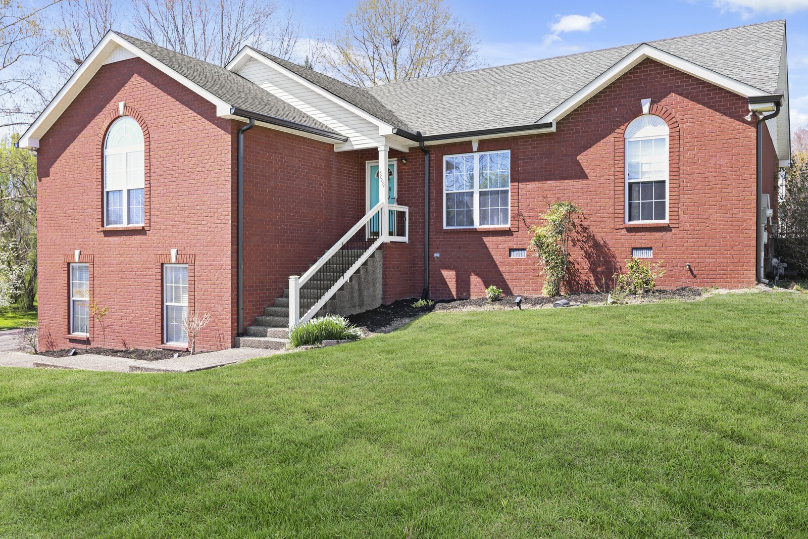5009 Lanier Dr