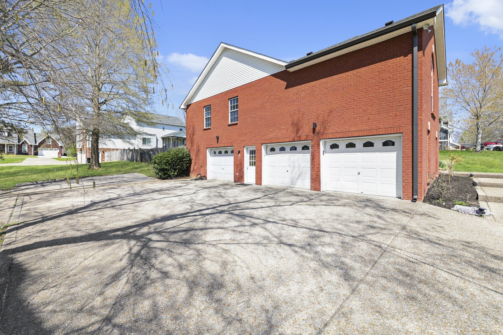 5009 Lanier Dr