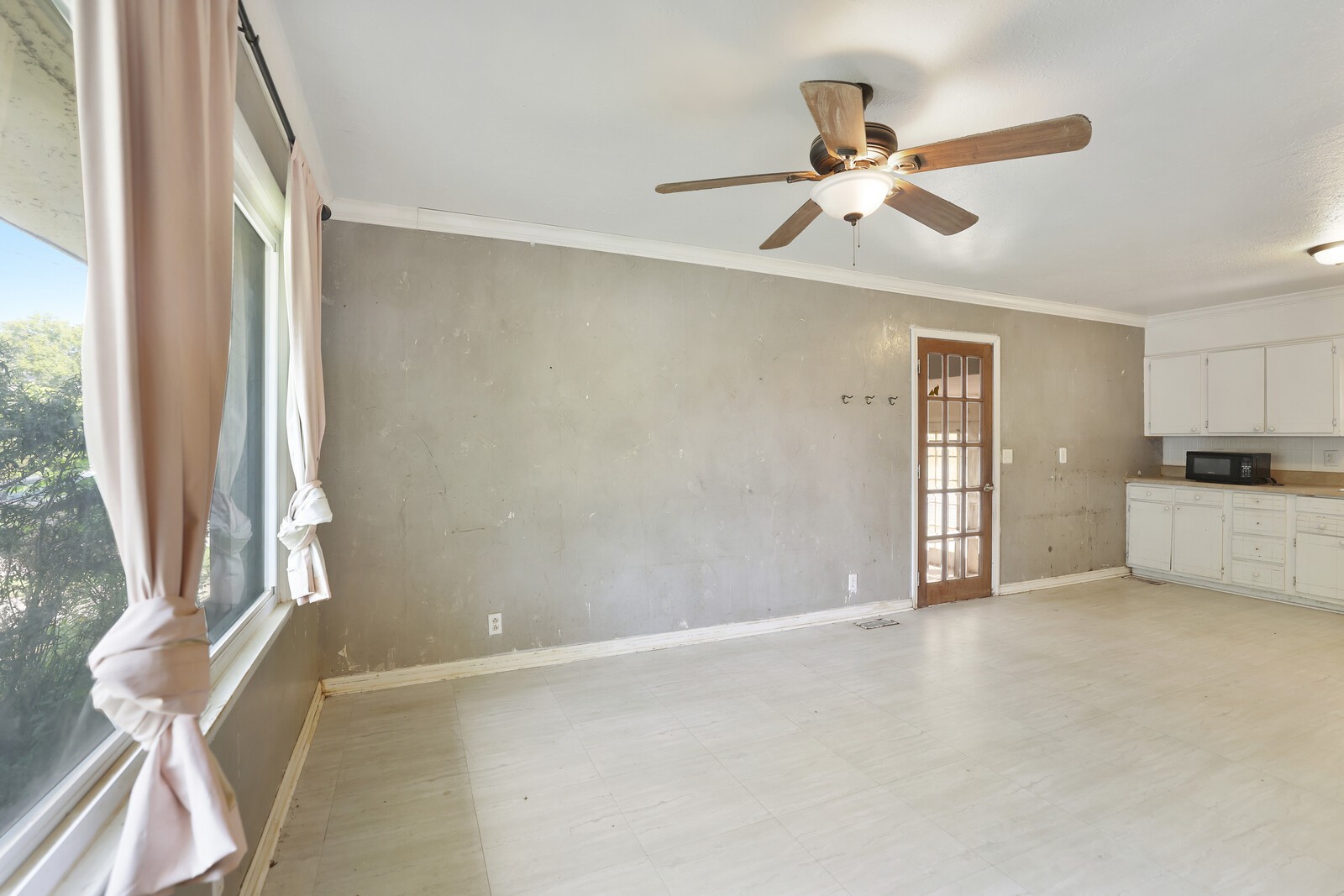 3107 Laurel Forest Dr