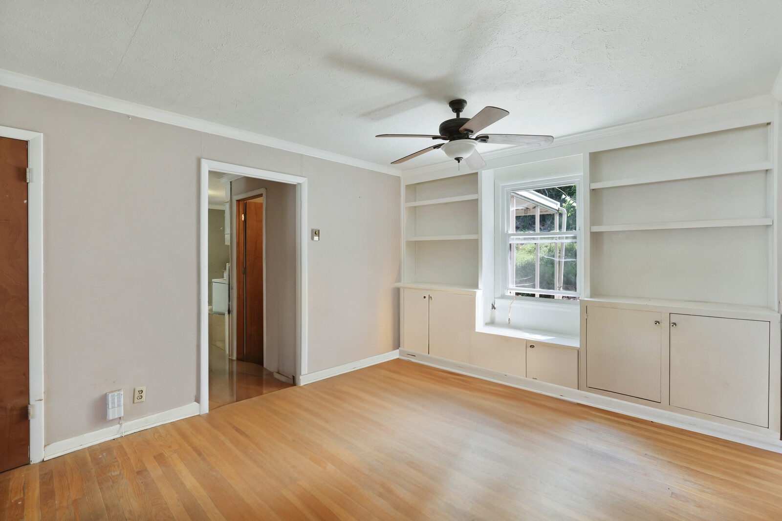 3107 Laurel Forest Dr