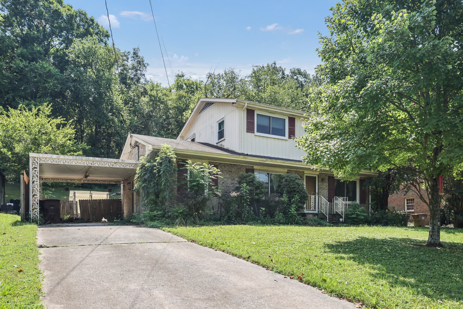 3107 Laurel Forest Dr