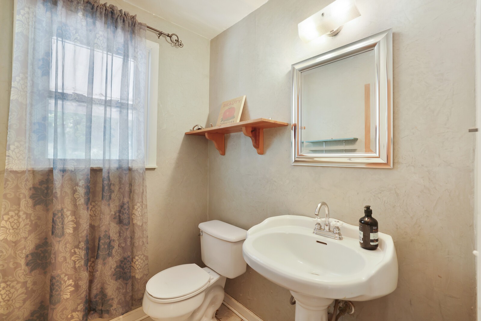 3107 Laurel Forest Dr