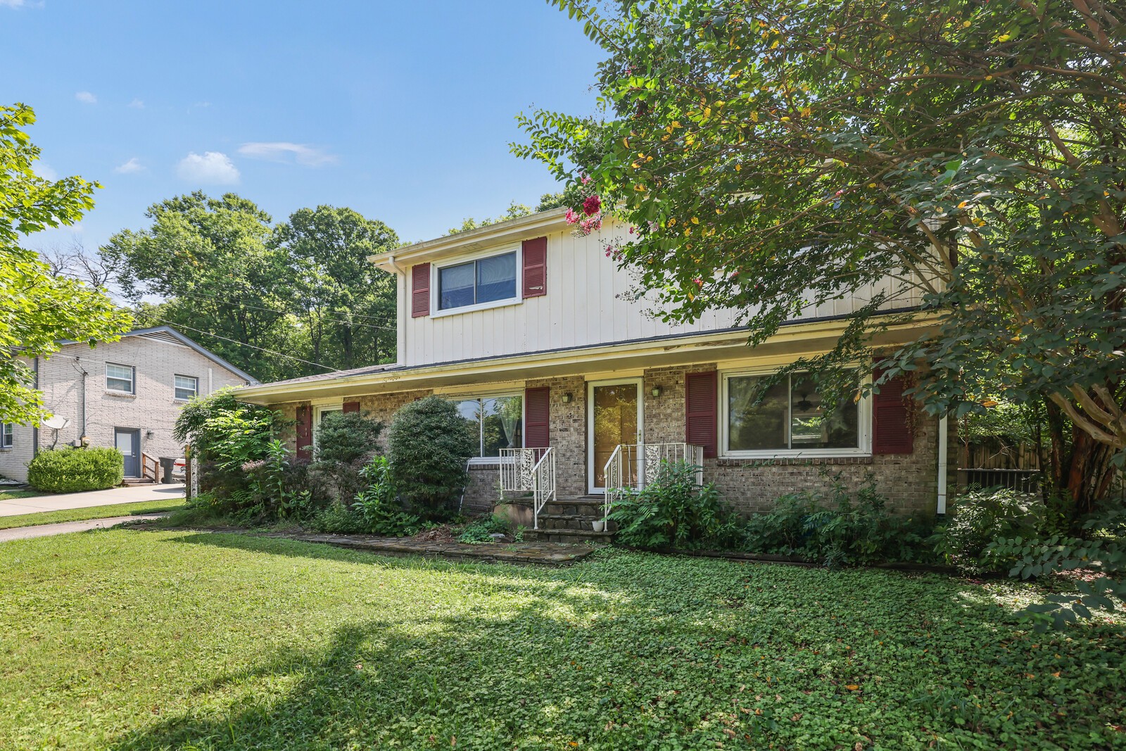 3107 Laurel Forest Dr