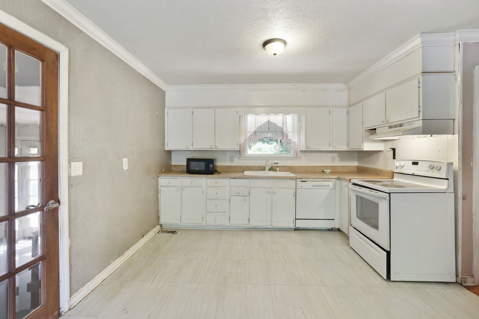 3107 Laurel Forest Dr