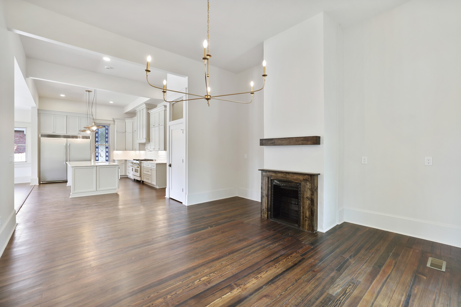 854 Bradford Ave