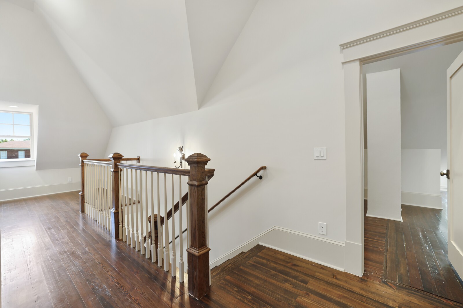 854 Bradford Ave