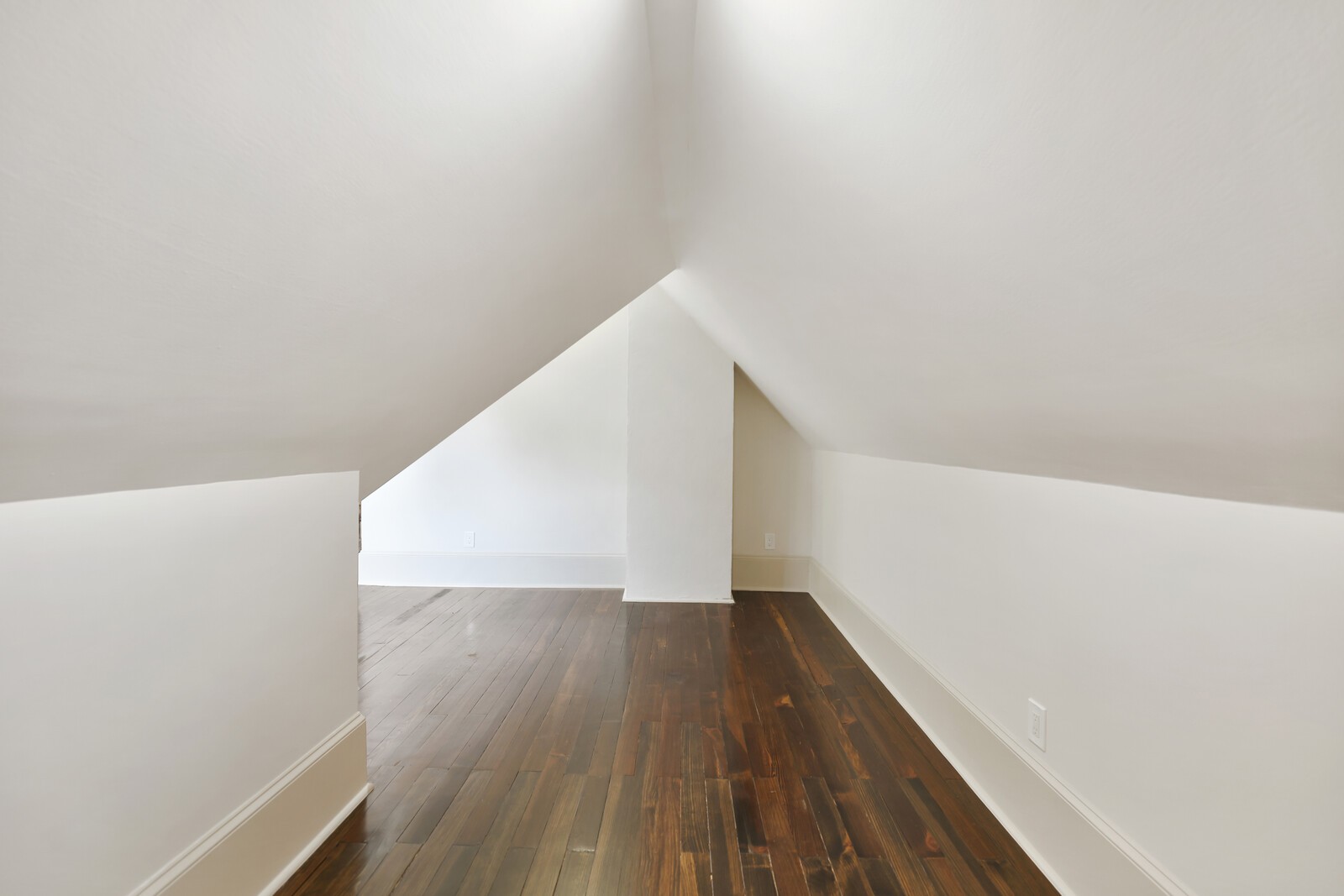 854 Bradford Ave