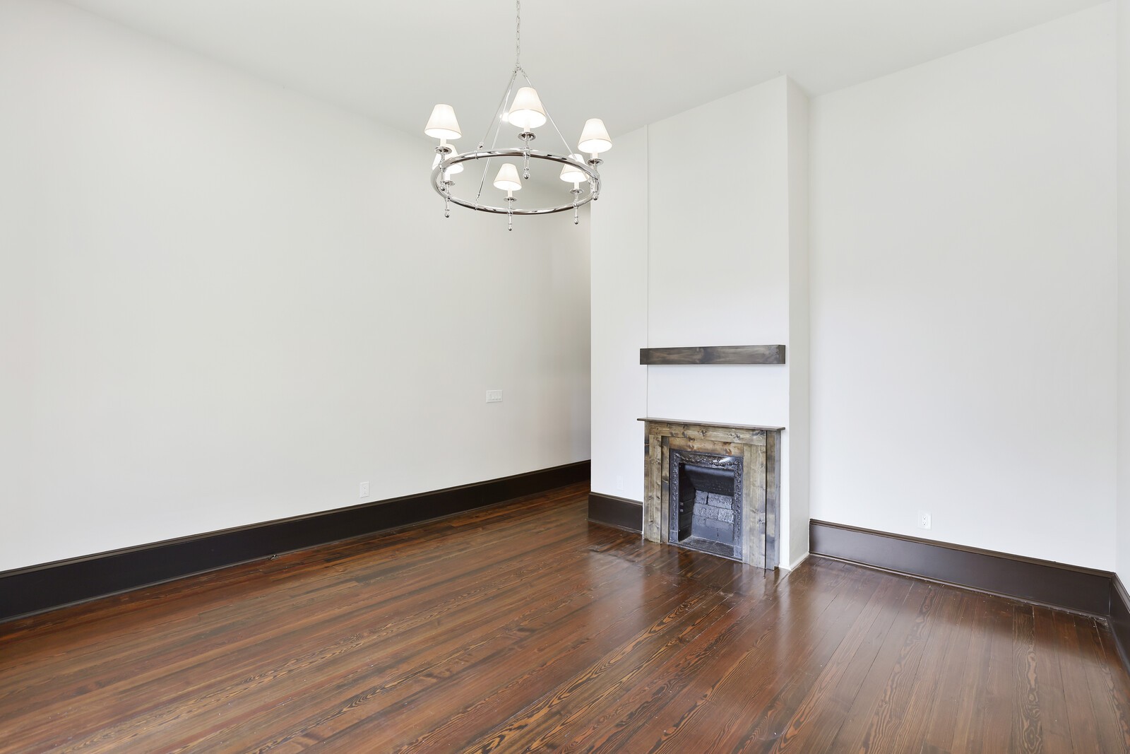 854 Bradford Ave
