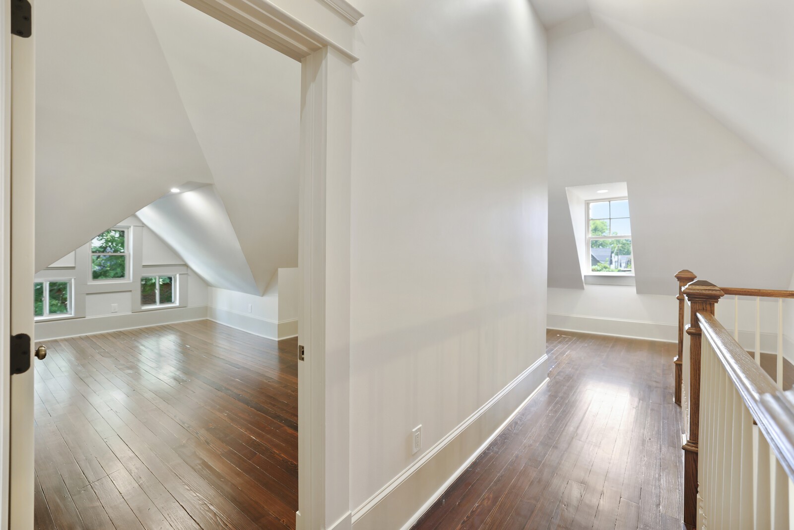 854 Bradford Ave