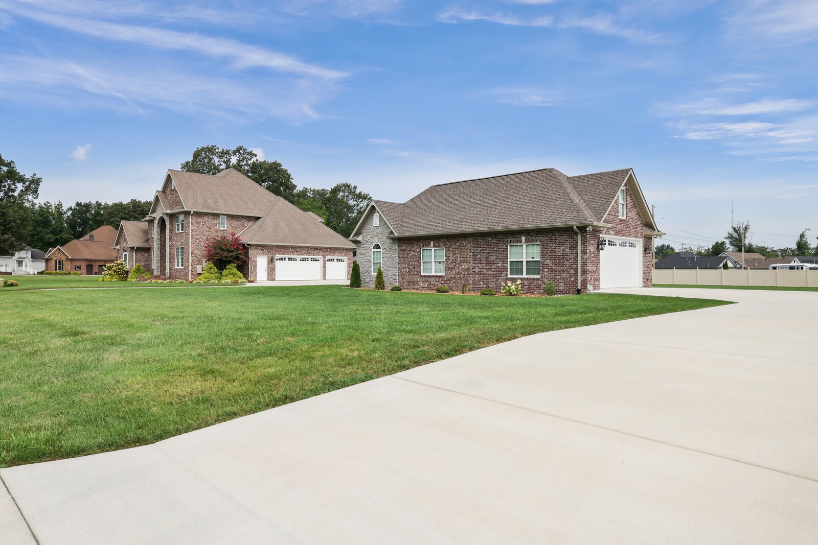 422 Heritage Cir