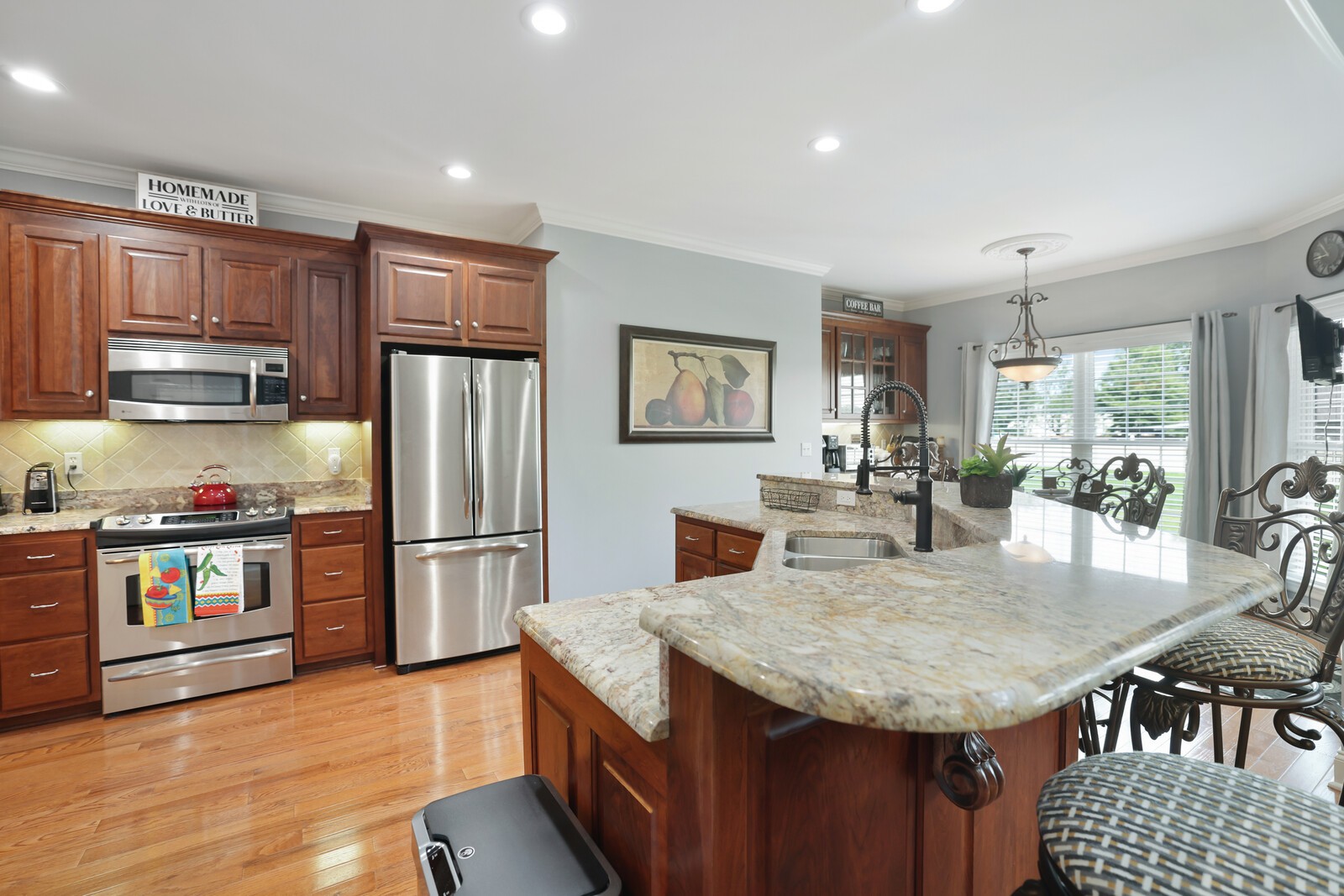 422 Heritage Cir