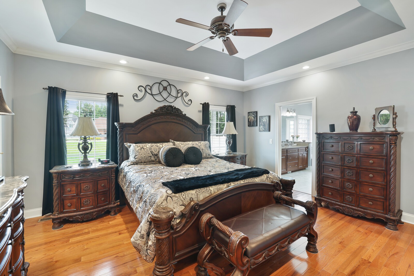 422 Heritage Cir