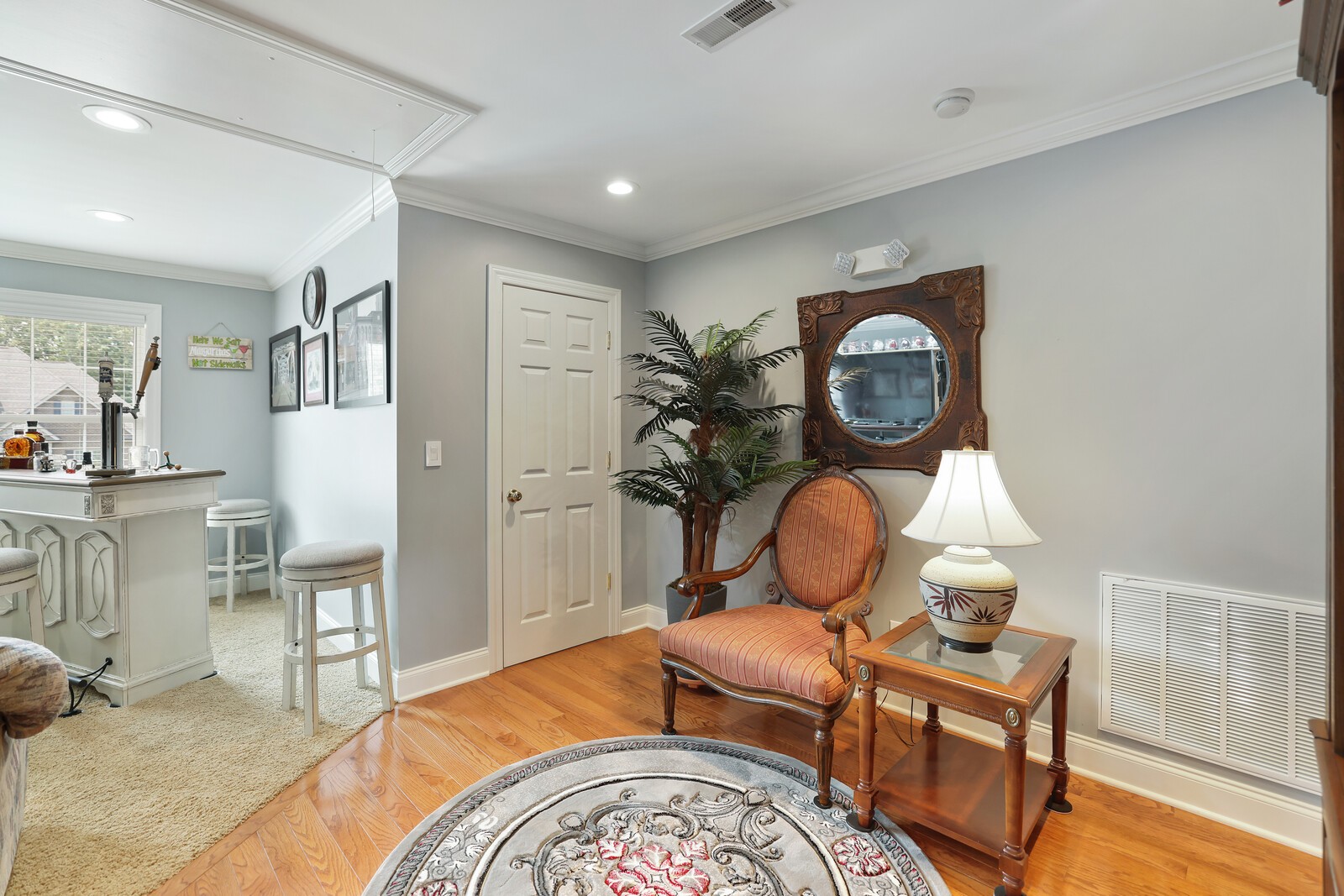 422 Heritage Cir