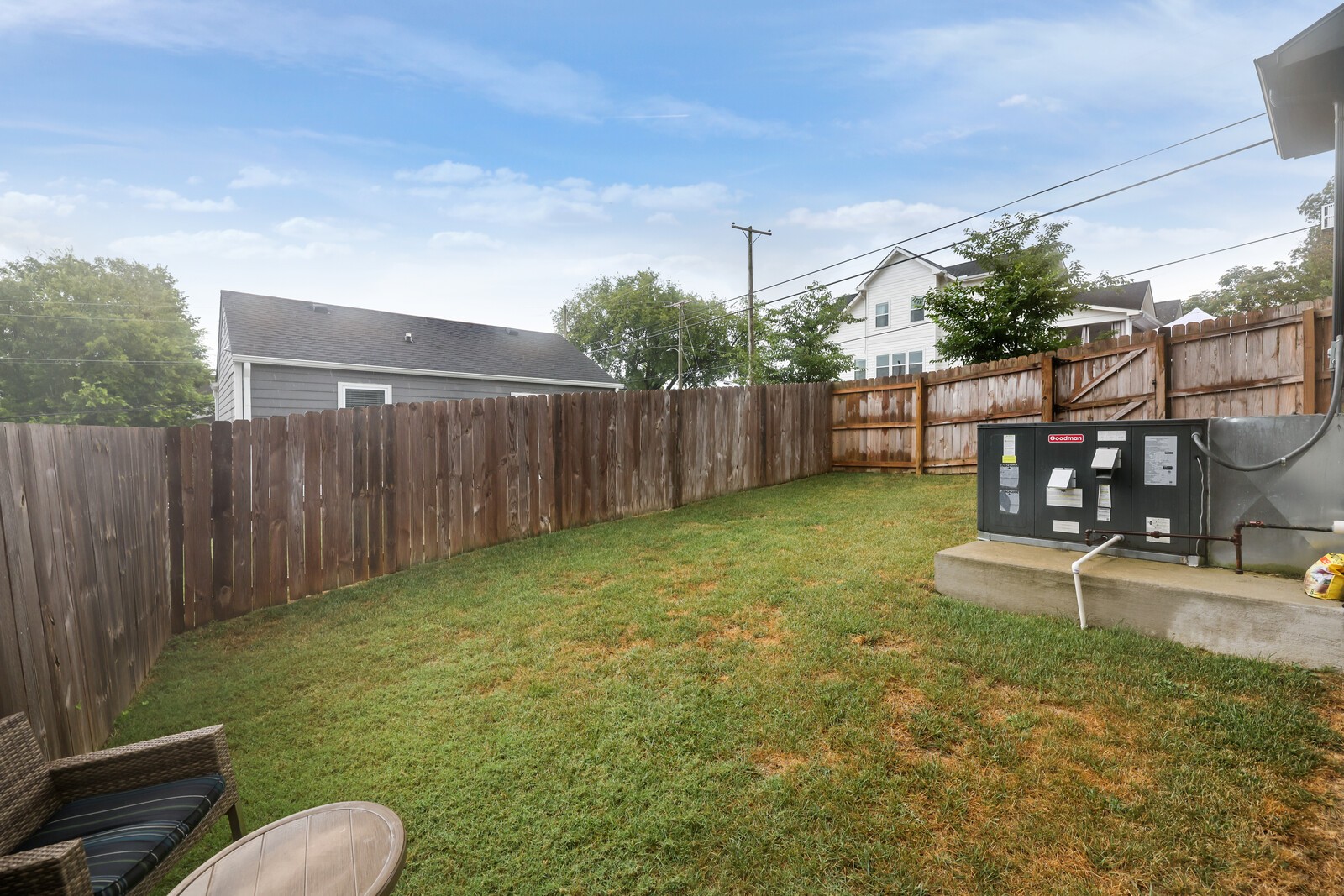 1211 Sevier St