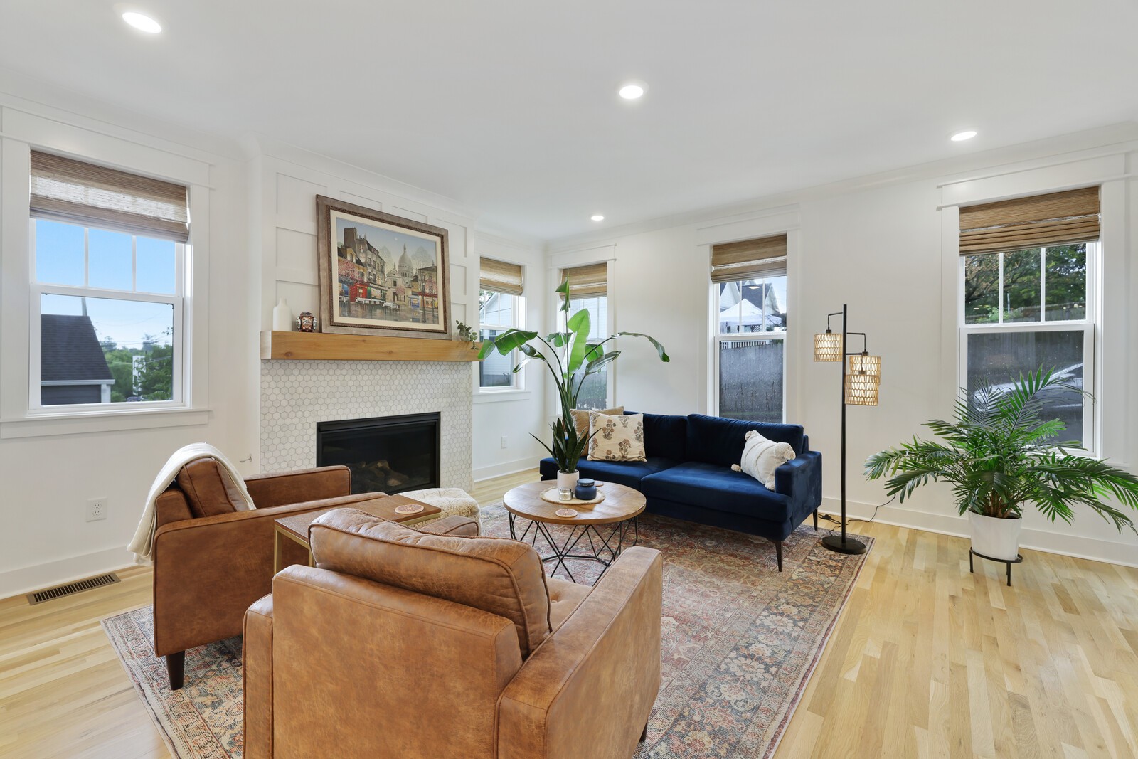 1211 Sevier St