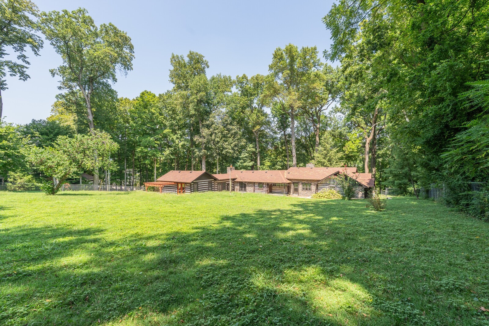 711 Hill Rd