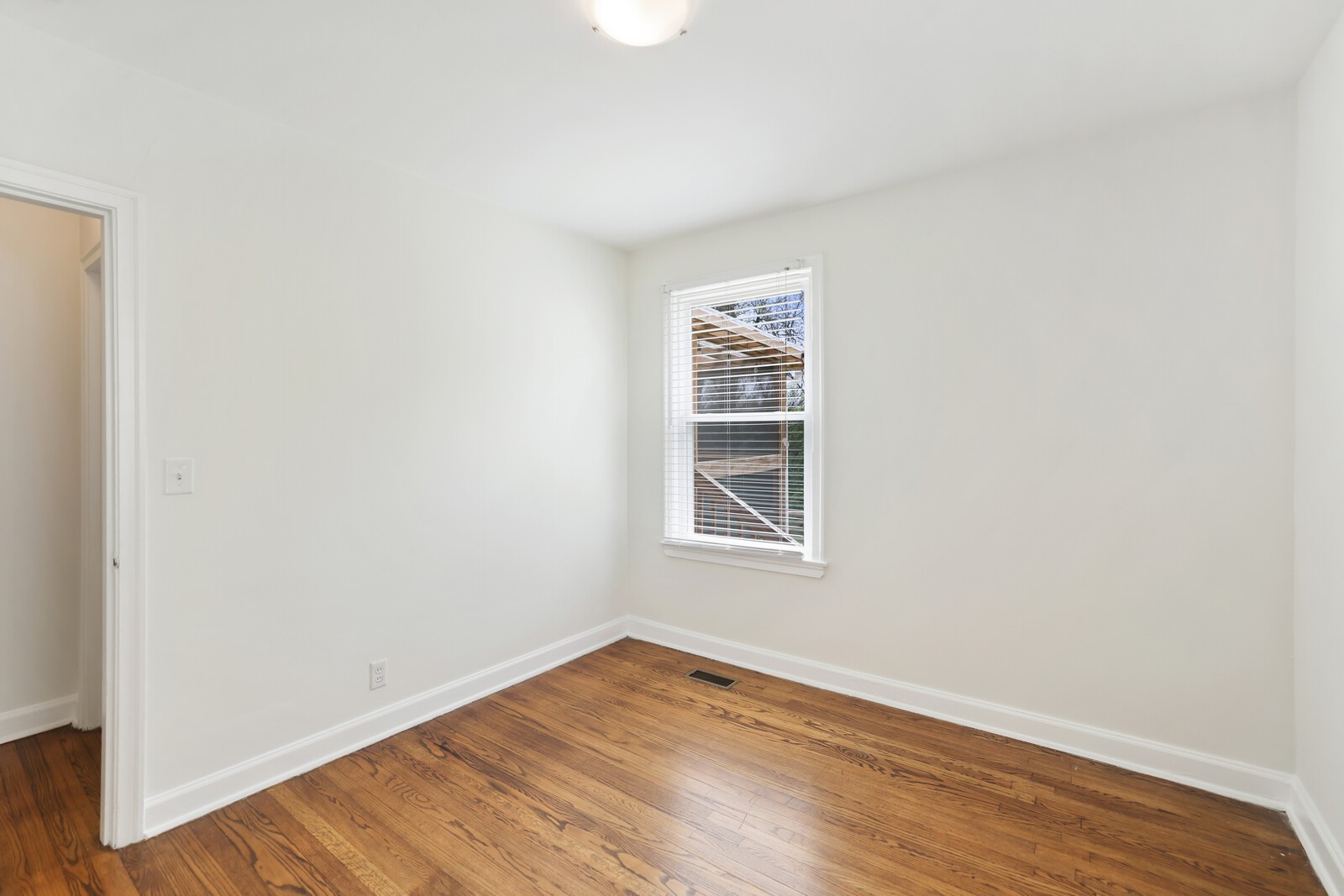 5531 Knob Rd