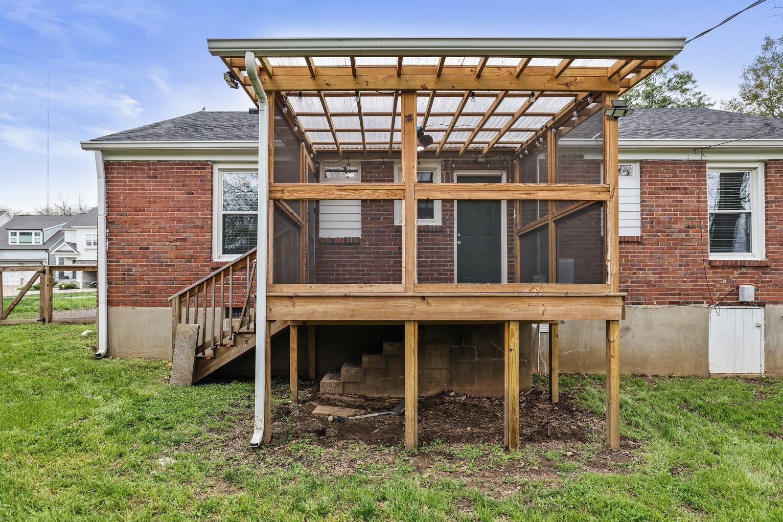 5531 Knob Rd