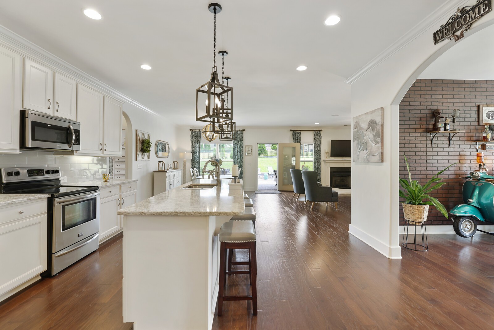235 Carellton Dr