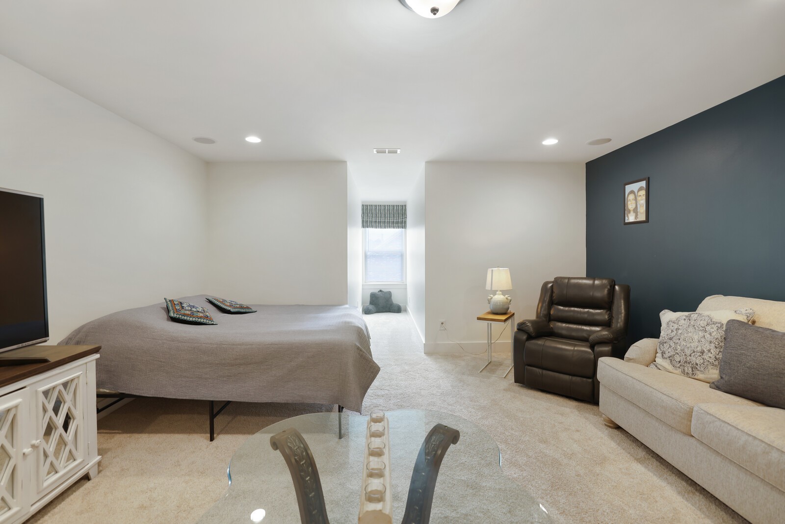 235 Carellton Dr