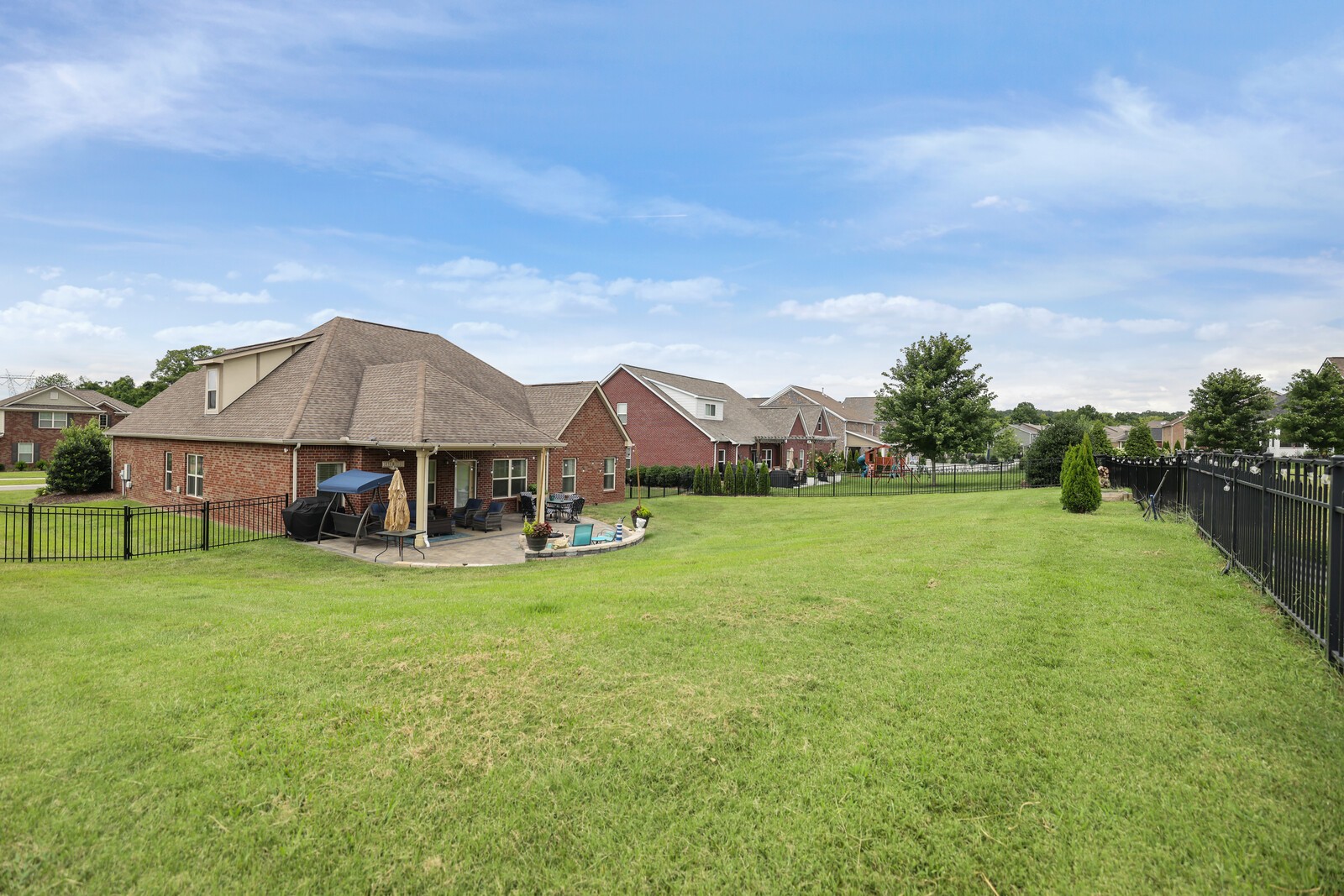 235 Carellton Dr