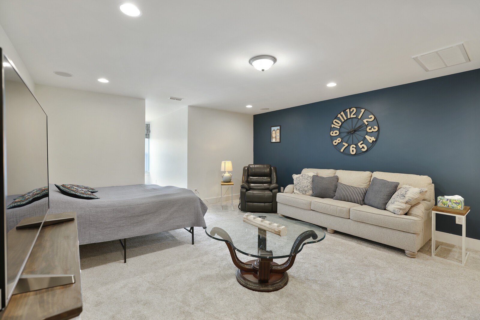 235 Carellton Dr