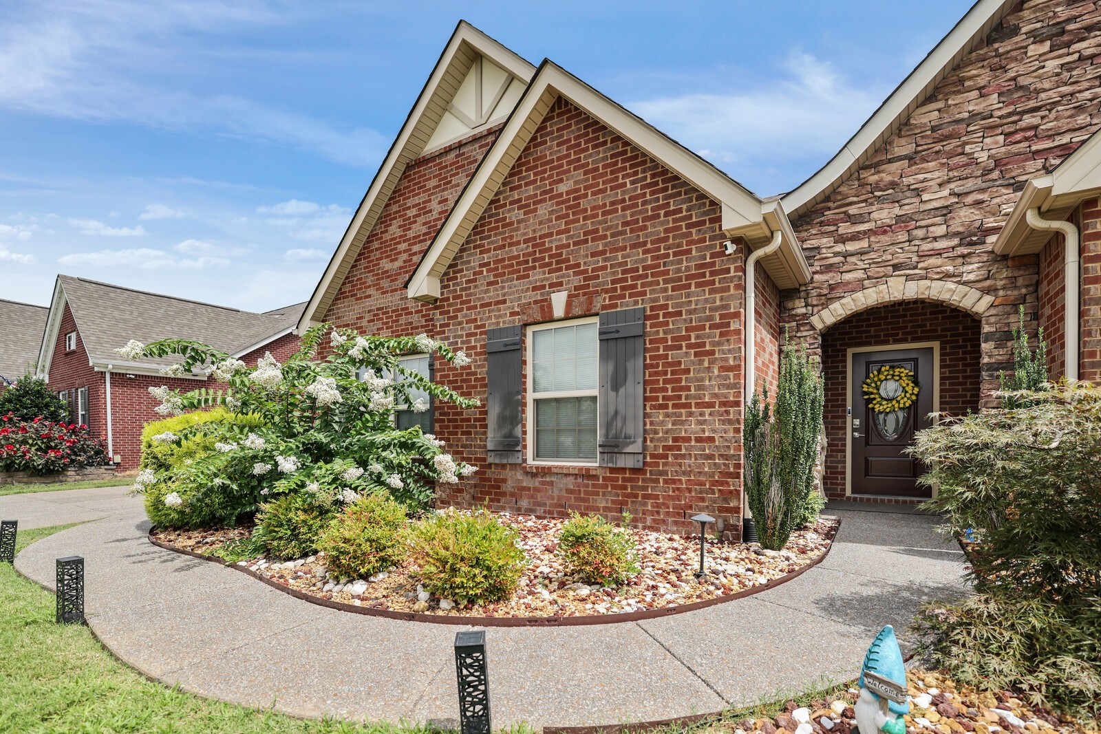 235 Carellton Dr