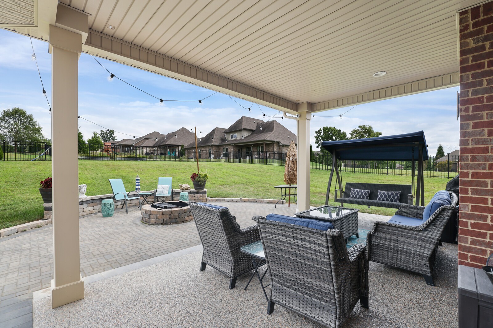 235 Carellton Dr