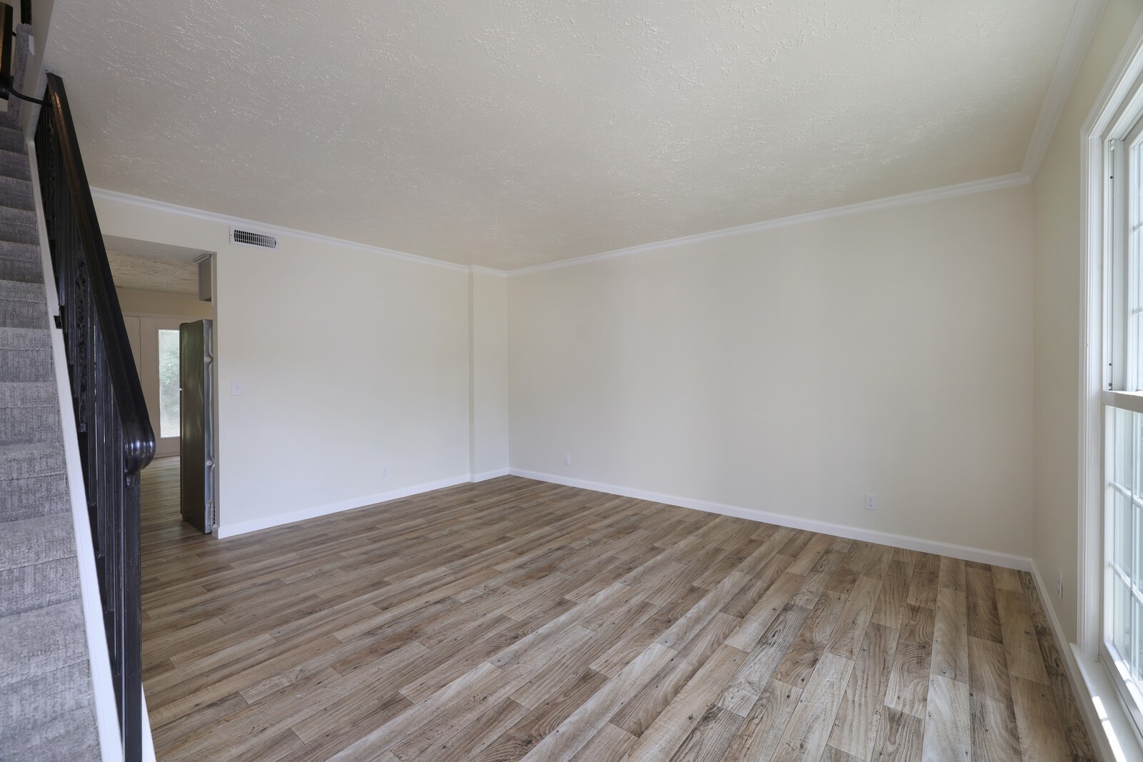 102 Northcrest Ct