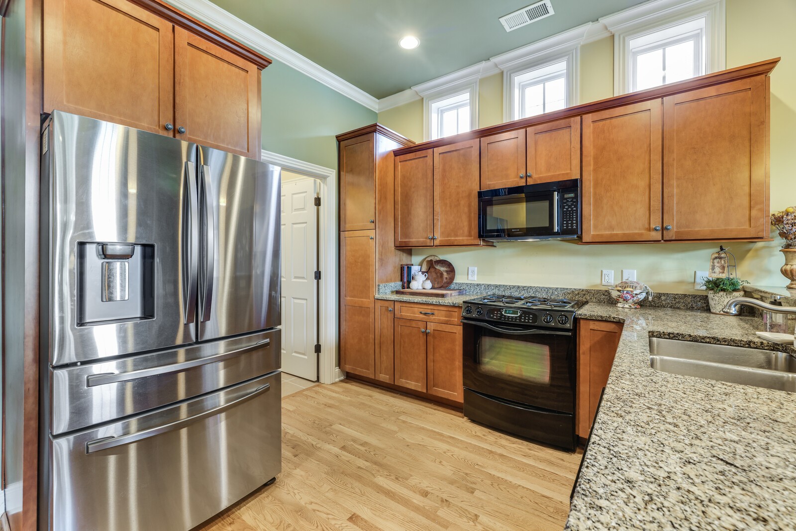 1119 Isaac Franklin Dr