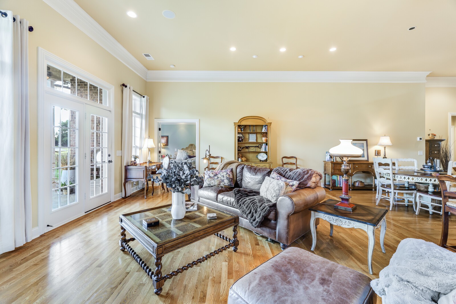 1119 Isaac Franklin Dr